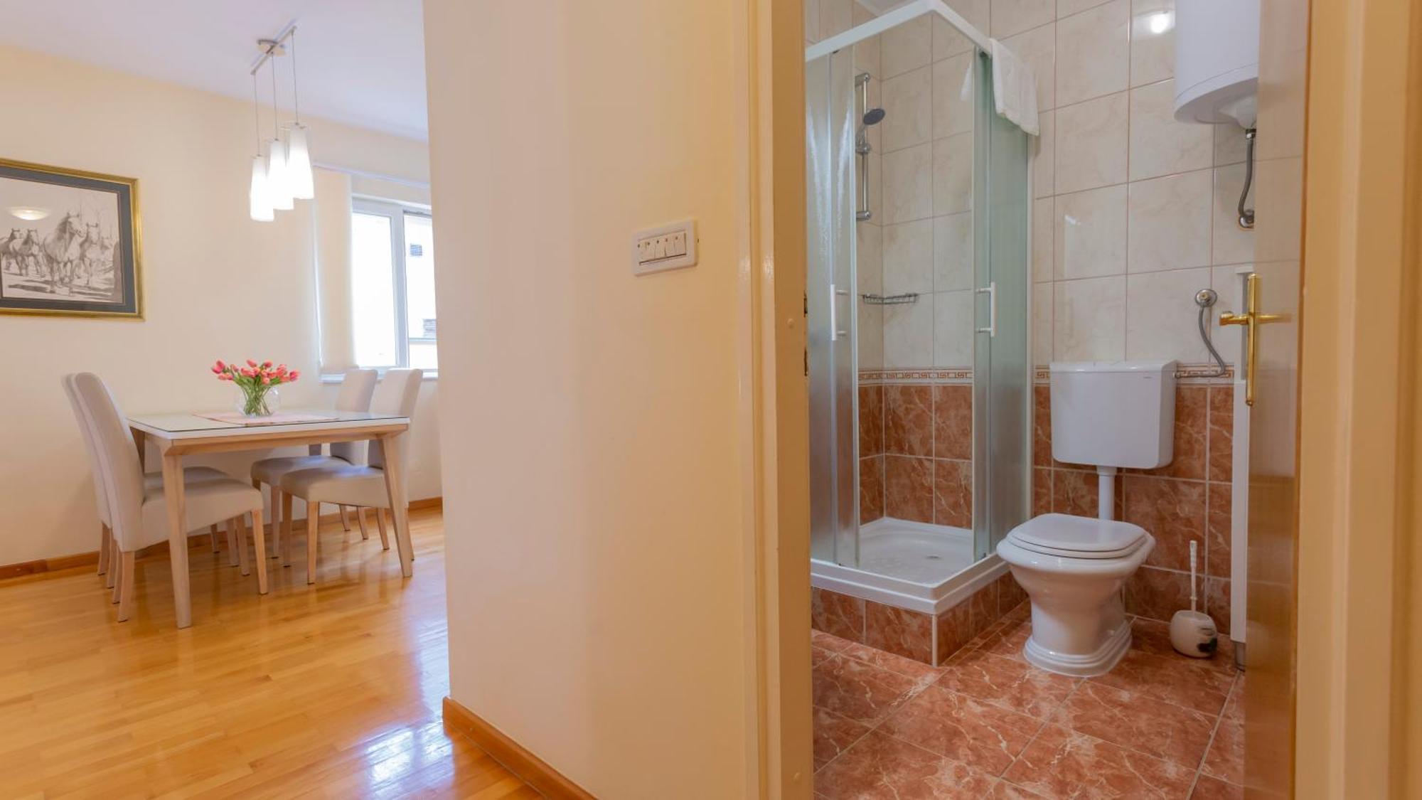 Baska Voda Apartments - Steps From The Beach, Free Parking, Central Location ภายนอก รูปภาพ