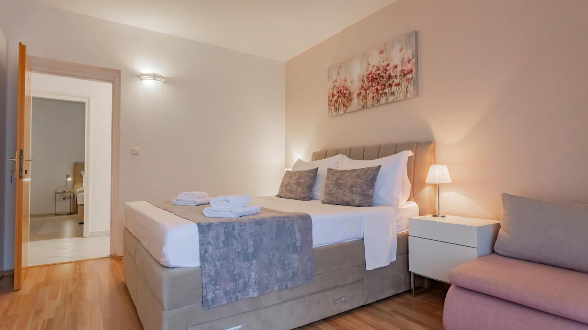 Baska Voda Apartments - Steps From The Beach, Free Parking, Central Location ภายนอก รูปภาพ