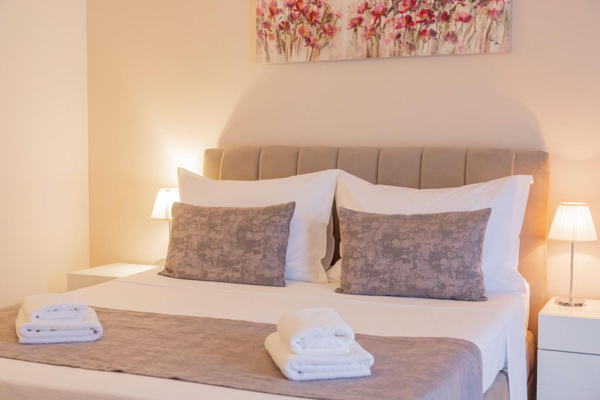 Baska Voda Apartments - Steps From The Beach, Free Parking, Central Location ภายนอก รูปภาพ