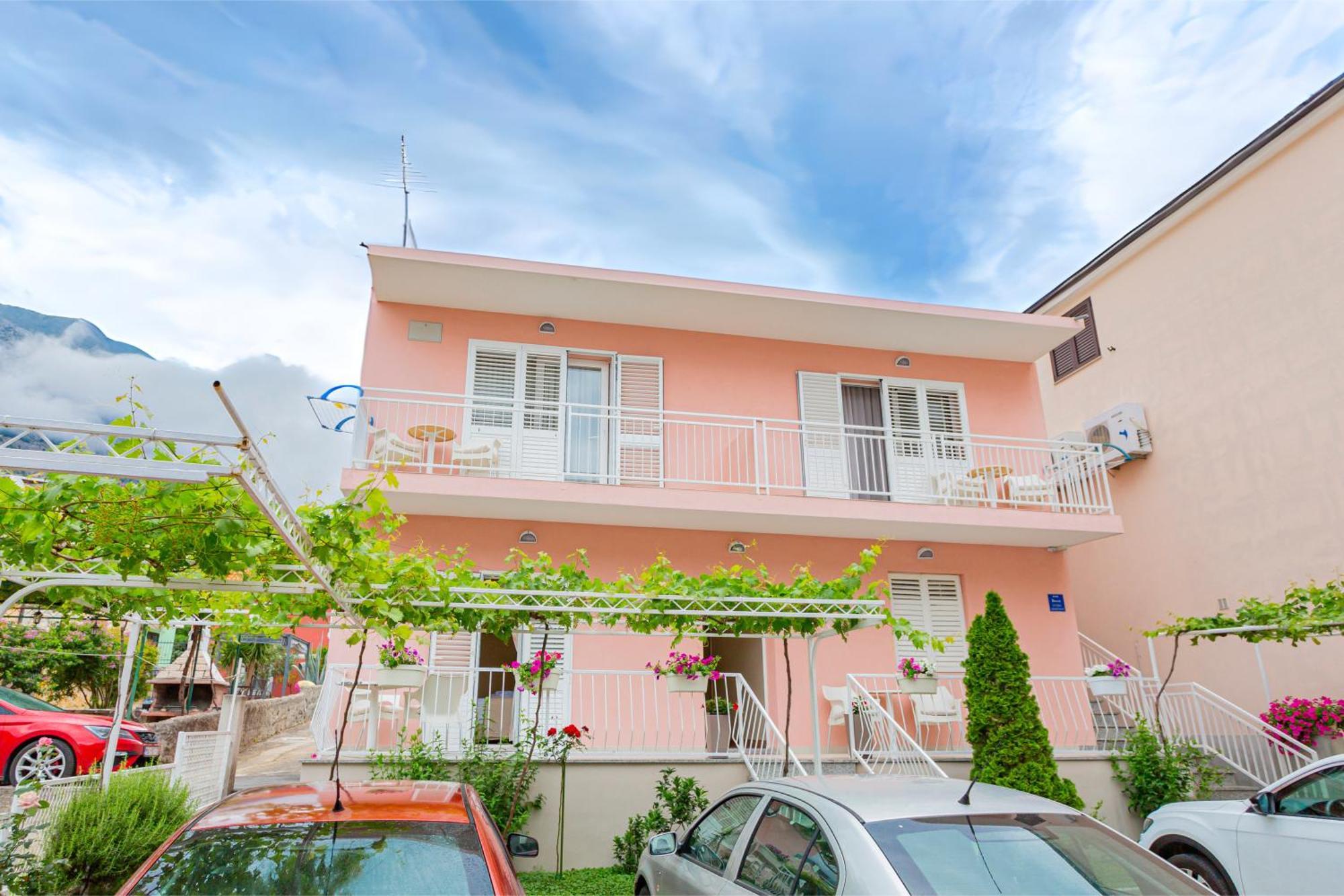 Baska Voda Apartments - Steps From The Beach, Free Parking, Central Location ภายนอก รูปภาพ